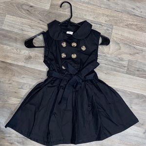 Sleeveless button up dress
